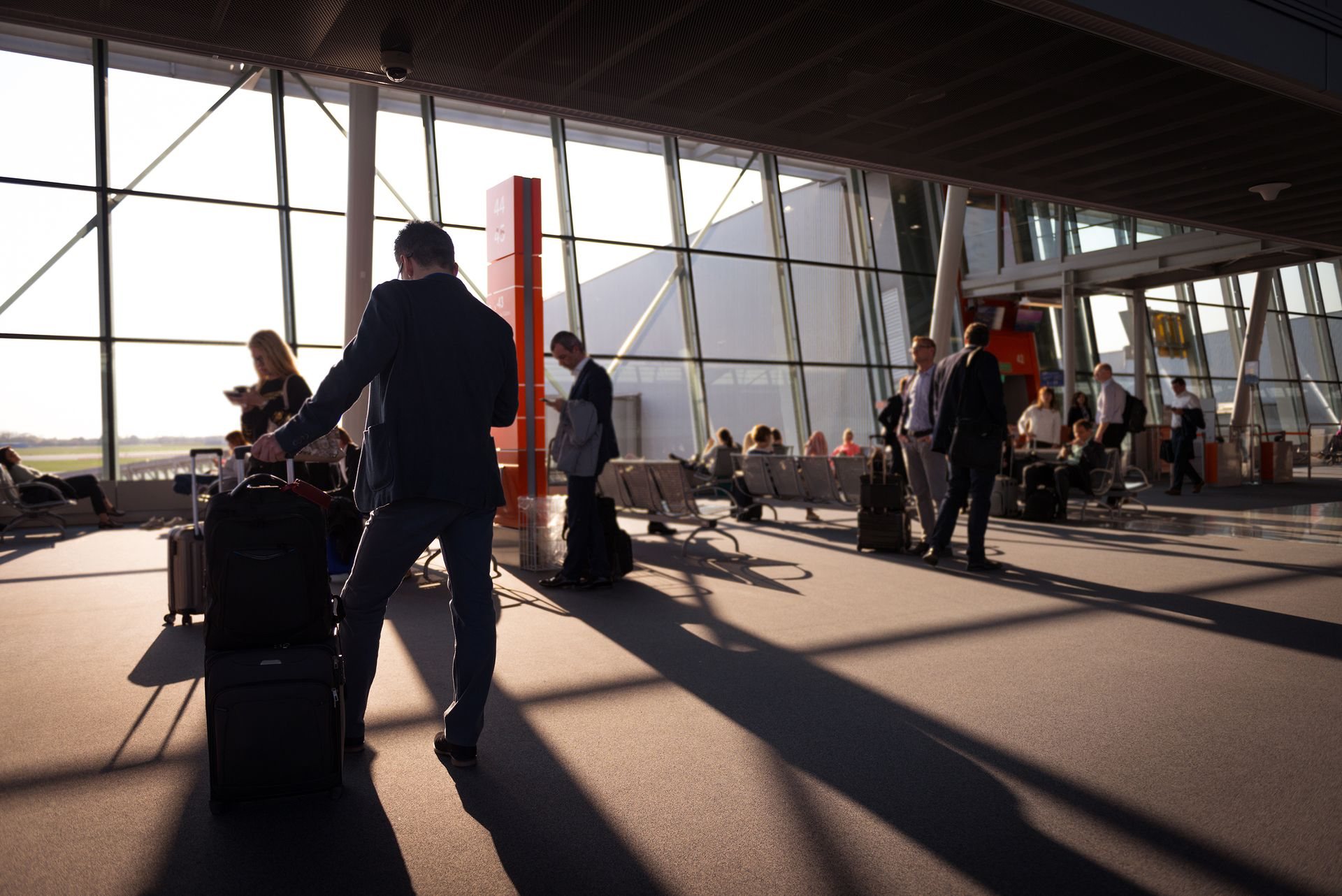 Airport Passenger Flow & Curbside Management